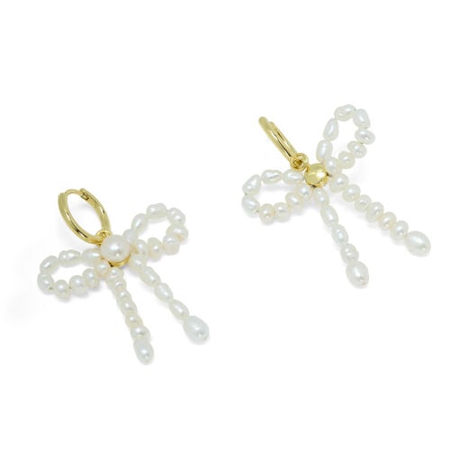 Bow of pearls hoop earrings by Margaux Studios